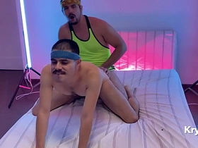 无套狂干。第一部 chinese conduct oneself out gay porn