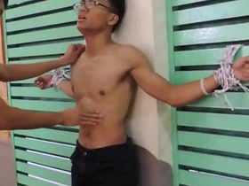 亚洲男孩被捅肚子 gay porn japan student