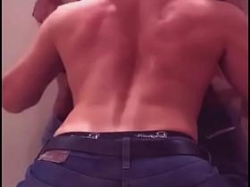 我在健身房厕所夺走了我健身兄弟的处男 chinese tarzan x well-pleased porn