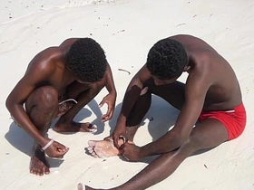 黑人嫩屌Sameul和Wilson无套交媾 sensitive asian gay porn