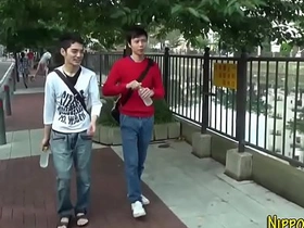 亚洲嫩鸡被射满脸精 soft chinese bottom gay porn