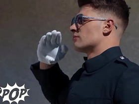 嫩菊爆浆 - Bunting Waters被后入到射，然后跪着接Malik Delgaty的精液 suit fantasy japan gay porn