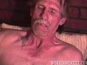 熟男斯诺撸管 gay chinese son and dad porn