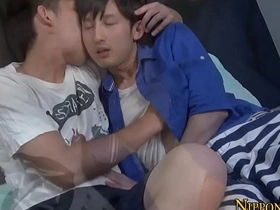 亚洲嫩妹撸鸡巴 freeze 8 japan gay porn