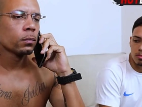 瞒着老婆偷干邻居屁眼 asian cheerful porn hunk