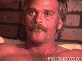 熟男韦恩打飞机 chinese mitchel gay porn