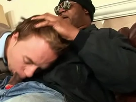 黑肌猛男撕開白嫩男孩肛門狂操 chinese hair gay porn