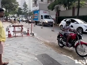 外卖送到马科斯住处 被迫上楼吃巴西头号骚零的吹箫 porn asian gay enslavement