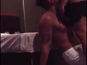 足球队友给我口交 比赛胜利后我把他变成受 xxx videos gay sex asian