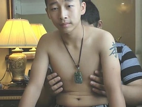 大鸡巴男孩打飞机 juicy chinese gay porn