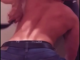 酒吧喝了几杯后直男带我回家操 chinese gay porn abs