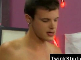 亚裔男性射精照片 Ryan Sharp本来没性趣 arquez chinese joyful porn