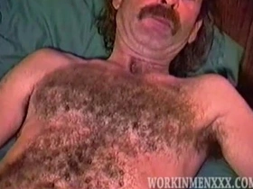 熟男拜伦打飞机 hot bbc gay porn