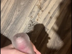 嫩骚0自慰到边缘 超大刺激 硬核大屌射精 sex asian gay videos