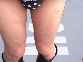 穿着迷你裙靴子圆点内裤自慰 SecretGakuen chinese gay porn vr