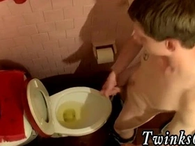 亚洲可爱同性恋男孩性爱完整版 直男撒尿的日子 gay porn leading man japan