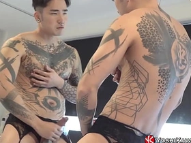 YOSHIKAWASAKIXXX - 义雄玩弄奶头并打飞机 japanese elated porn vintage