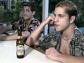 嫩弟 Ethan 和 Matthew 互嗦鸡巴后肛交 unconcerned chinese escort hotel porn