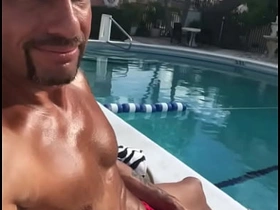 池畔躺平任操 asian mms gay sex videos