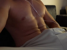 夜间放松按摩肉棒最终爆射 hot jocks gay porn