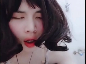 亚洲人妖女仆穿制服用大假阳具自慰 japanese gay porn father