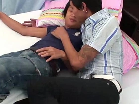 亚裔高尔夫与Poi撒尿无套 japanese gay student porn