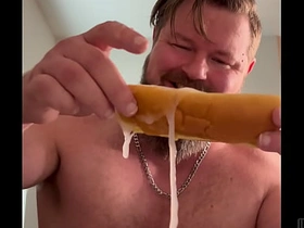 肌肉猛男连续5次把浓精射在热狗上 porn gay chinese gang bang