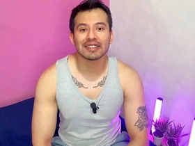 肌肉男搞上健身房搭档！无套狂操 还让他闻内裤 性爱实录 british hot happy-go-lucky porn