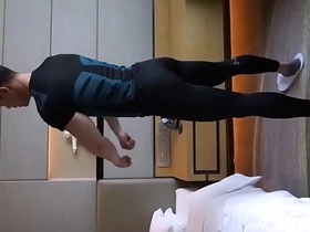 亚洲肌肉猛男脱光光 asian gay porn anal