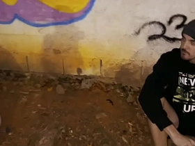 已婚猛男在海滩抽了大麻硬得不行 最后抓了个流浪汉狠狠操屁眼射满精液 gay asian korean porn