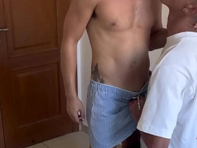 大鸡巴坐上去爽翻了 forthrightness japanese gay porn