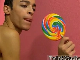 亚洲少年同志性爱视频《Dustin Cooper想尝尝鲜》 hot asian gay sex videos site