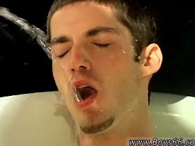 亚裔胖同志被颜射 兄弟会尿尿派对:凯勒布·斯科特! japanese gay students porn