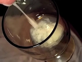 亚洲小鲜肉多次射精在杯子里 3 gay porn twink japan