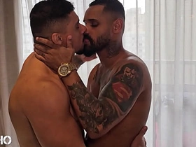 肌肉棒子的巨屌 joyous chinese uncle porn